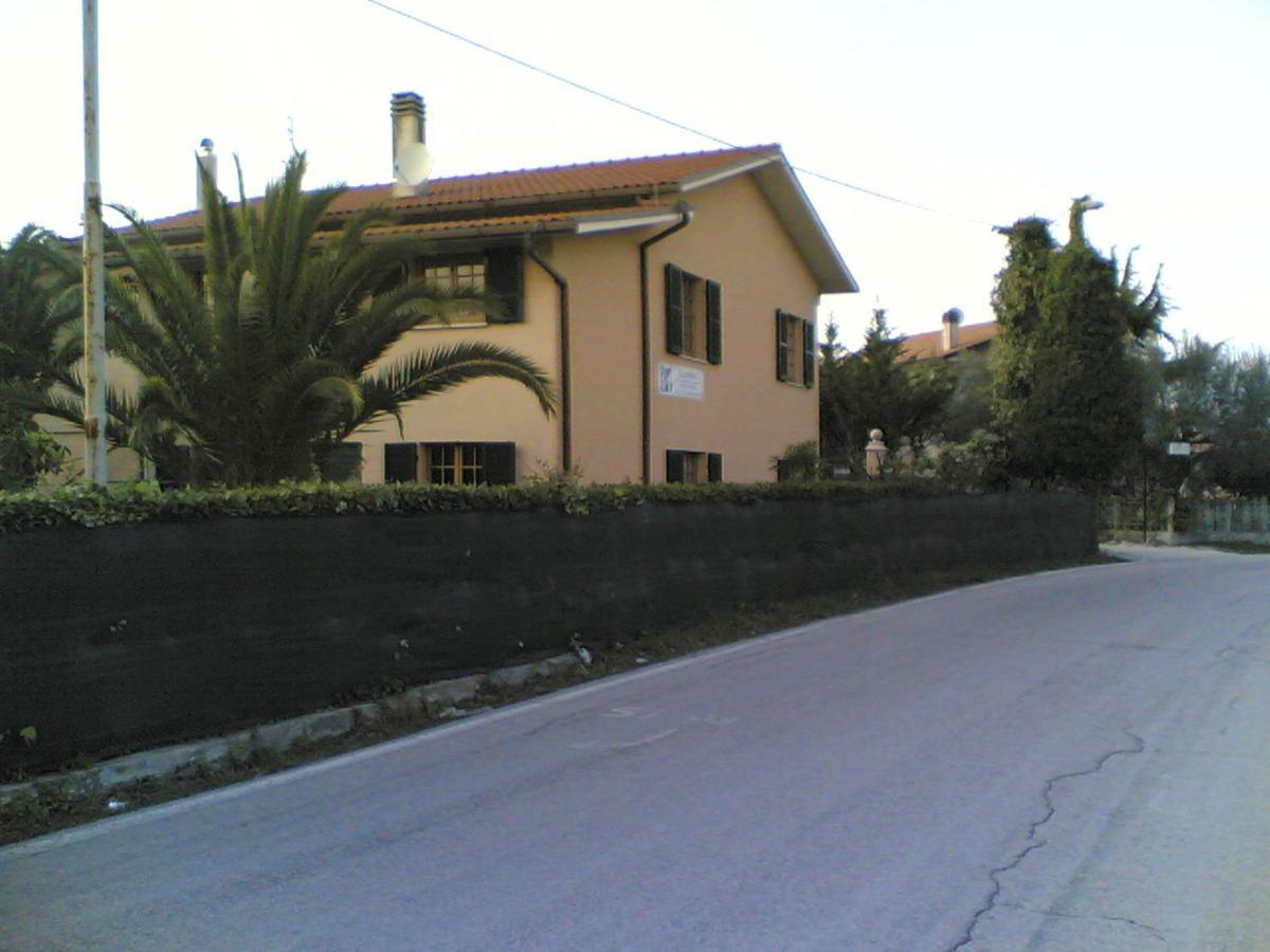 Controguerra Bed&Breakfast Giardino Agritourist المظهر الخارجي الصورة