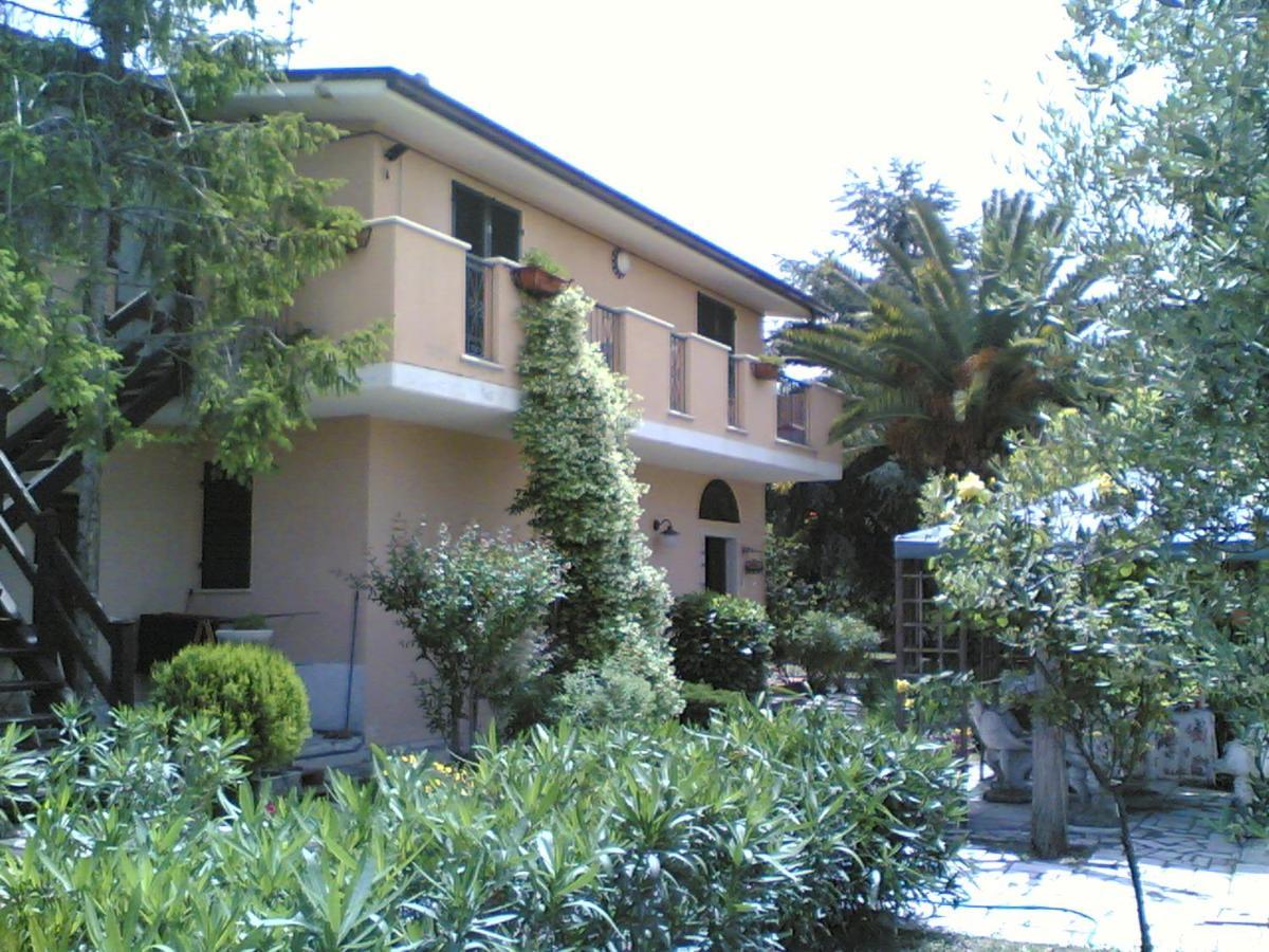 Controguerra Bed&Breakfast Giardino Agritourist المظهر الخارجي الصورة